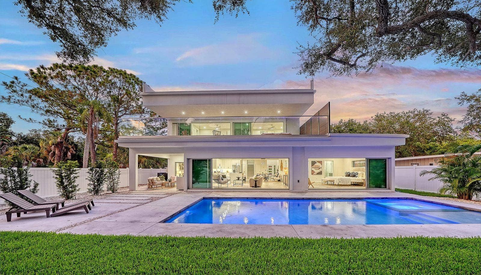 2050 EUCLID TERRACE, Sarasota, FL 34239 2050 EUCLID TERRACE, Sarasota, FL 34239