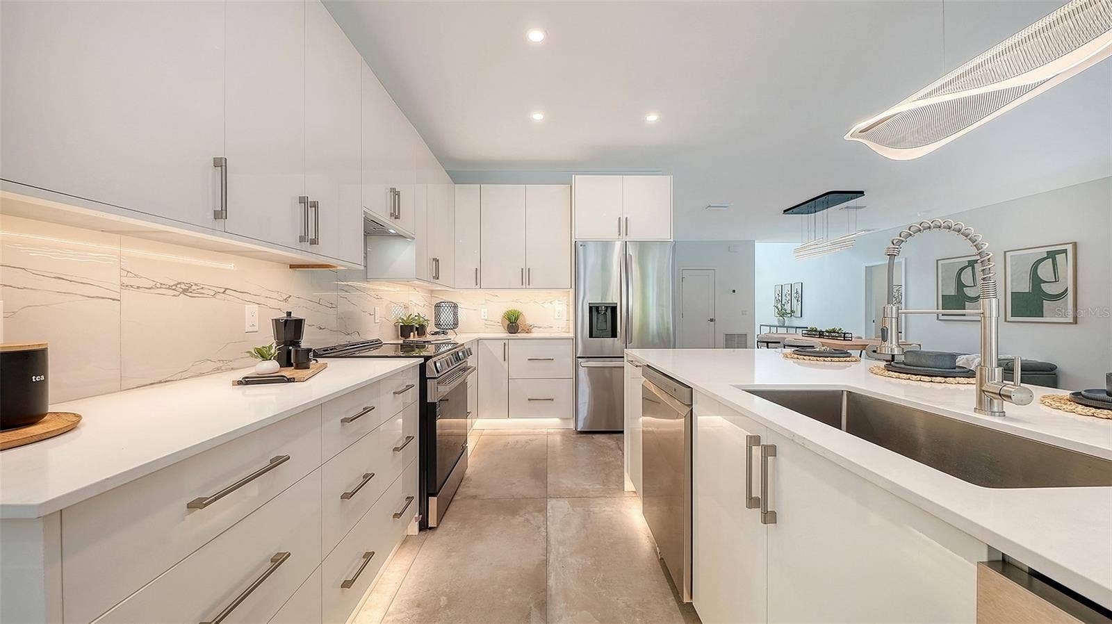 2050 EUCLID TERRACE, Sarasota, FL 34239 2050 EUCLID TERRACE, Sarasota, FL 34239