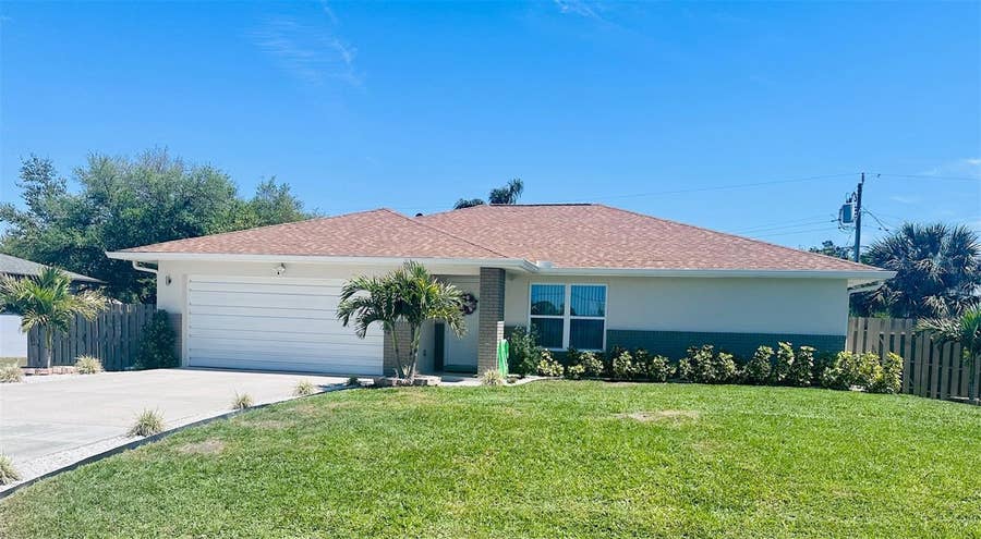 Property photo for 1045 CUMBERLAND ROAD, Venice, FL