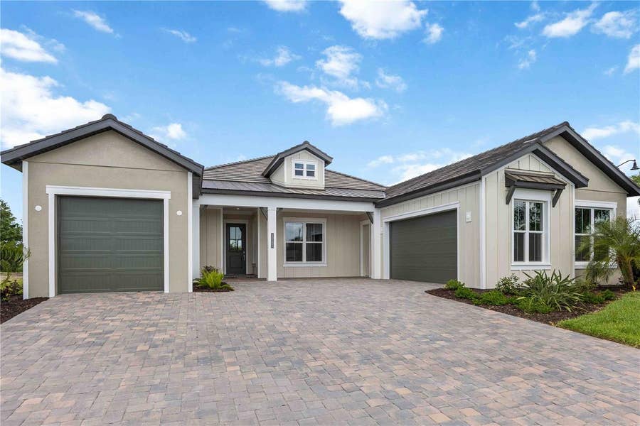 Property photo for 18185 HOME RUN DRIVE, Venice, FL