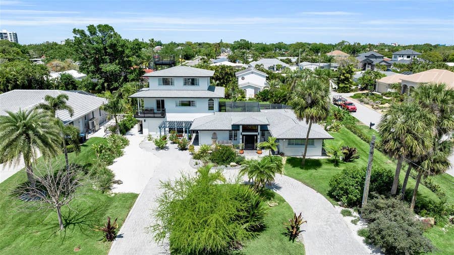 Property photo for 608 GARDENIA DRIVE, Venice, FL