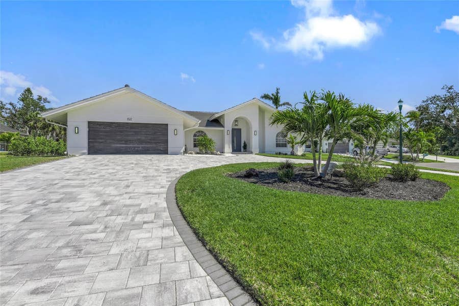 Property photo for 1527 BUOY LANE, Osprey, FL