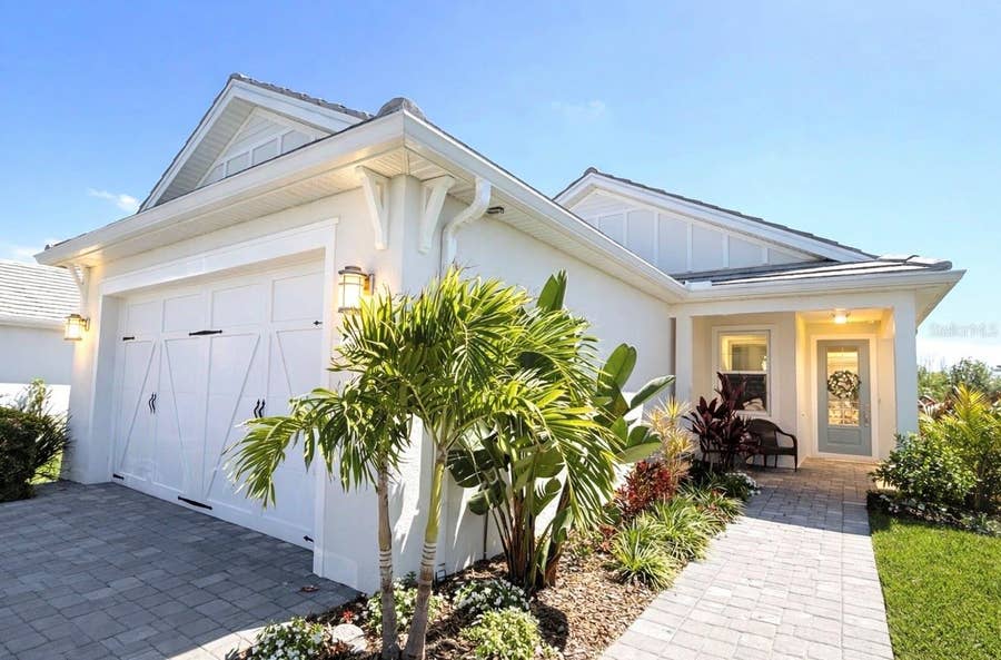 Property photo for 1055 WATERLINE COURT, Sarasota, FL