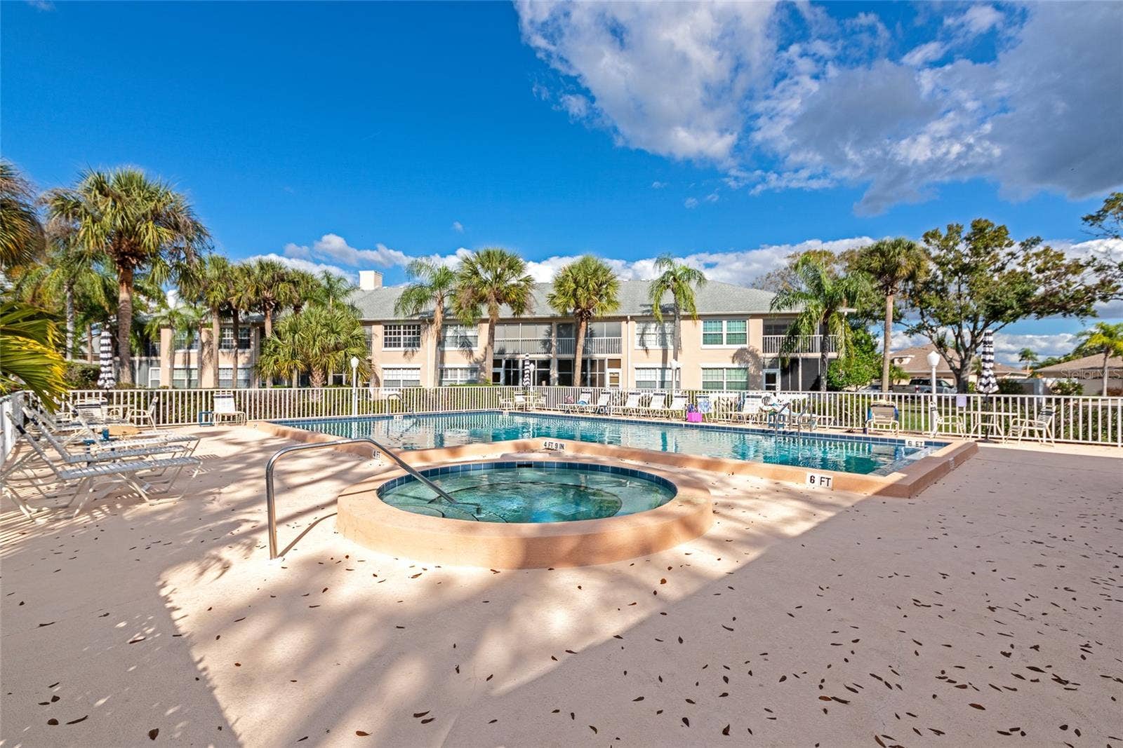 4206 CADDIE DRIVE E, #201, Bradenton, FL 34203