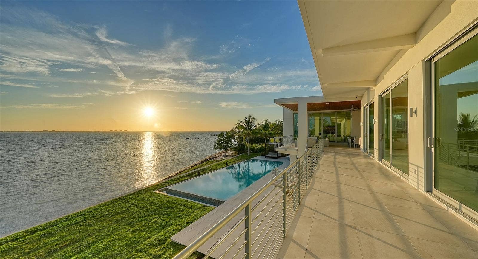 4123 BAY SHORE ROAD, Sarasota, FL 34234