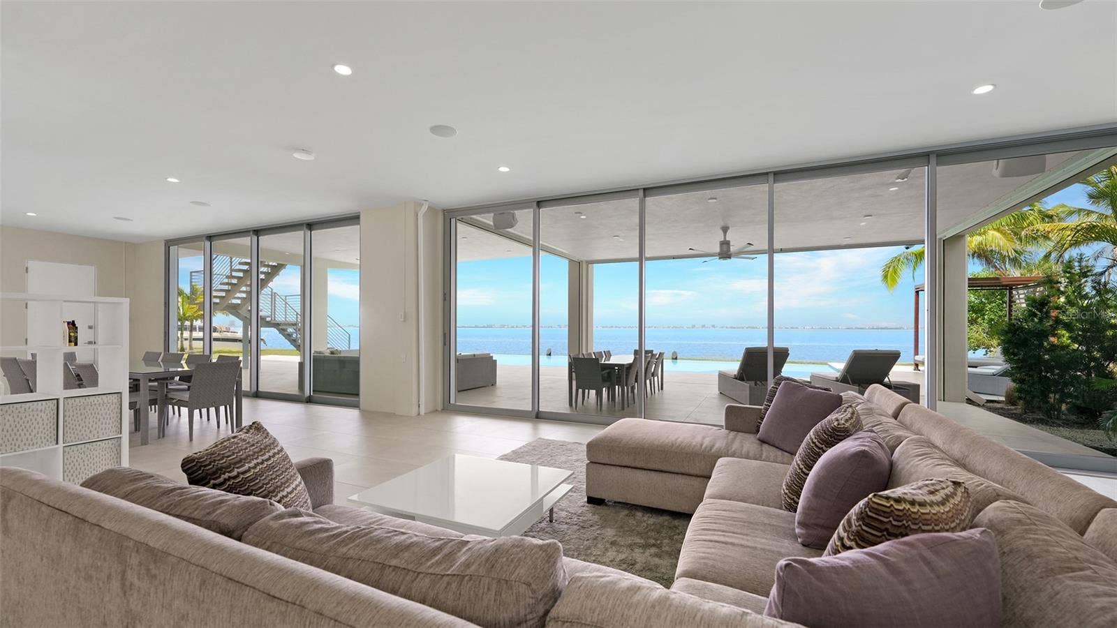 4123 BAY SHORE ROAD, Sarasota, FL 34234
