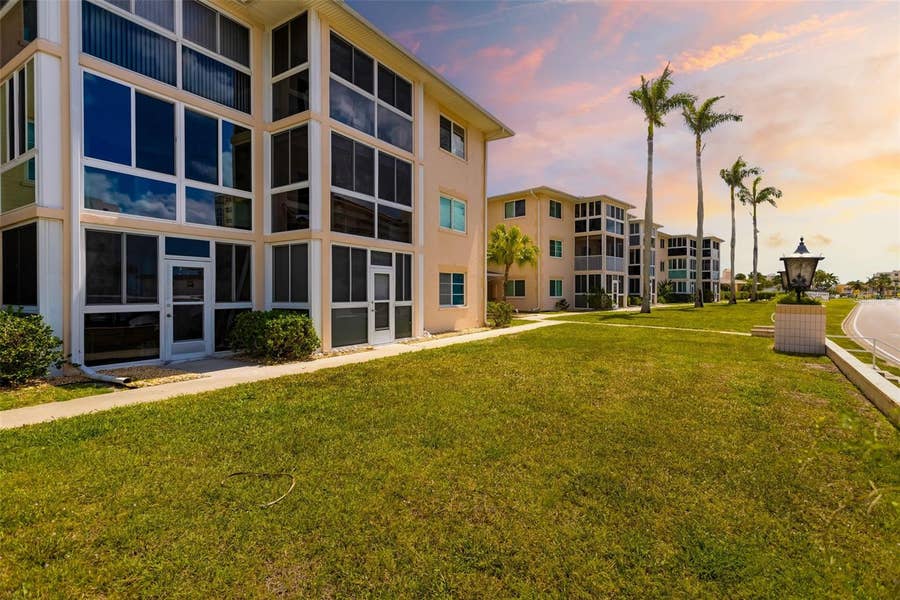 Property photo for 200 THE ESPLANADE N, #C14, Venice, FL