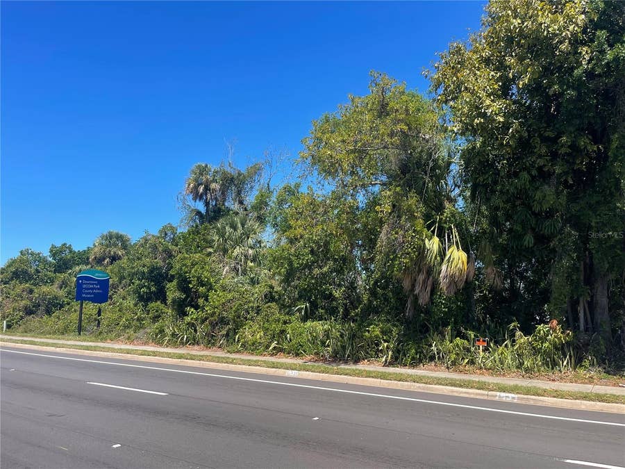Property photo for 1519 MANATEE AVENUE E, Bradenton, FL