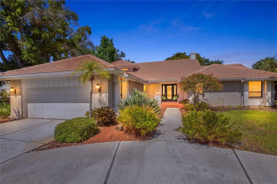 Property photo for 4937 LANDINGS COURT, Sarasota, FL