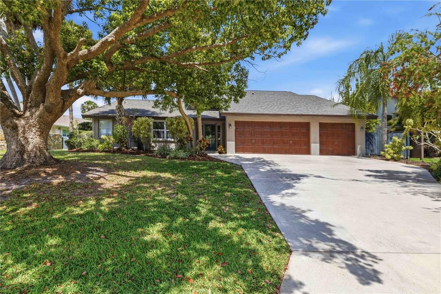 Property photo for 3953 PRAIRIE DUNES DRIVE, Sarasota, FL