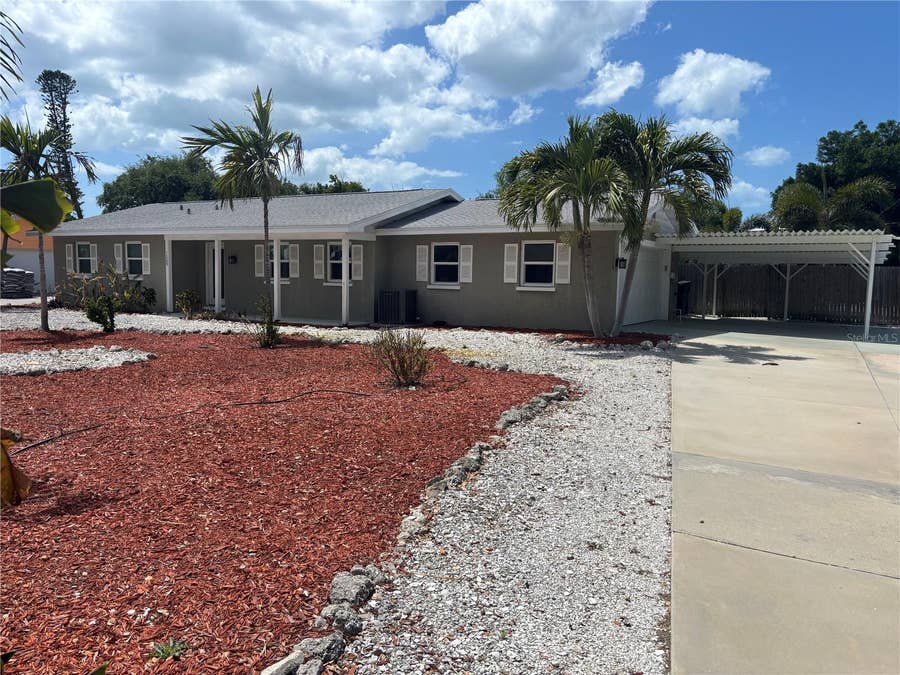 Property photo for 1008 ESTREMADURA DRIVE, Bradenton, FL