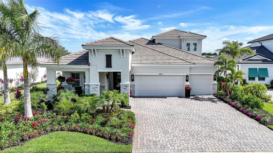 Property photo for 11552 GLEAMING TERRACE, Venice, FL
