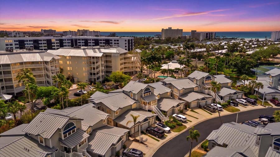 Property photo for 1332 SIESTA BAYSIDE DRIVE, #1332C, Sarasota, FL