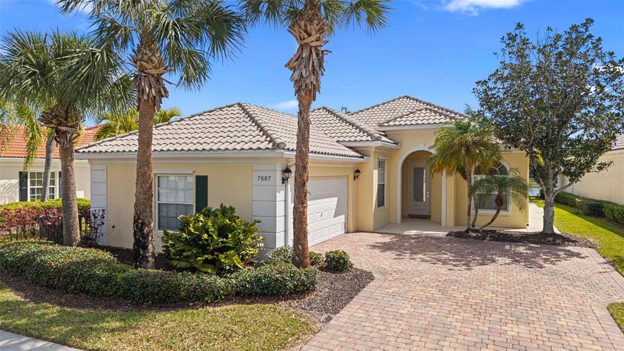 Property photo for 7687 ULIVA WAY, Sarasota, FL