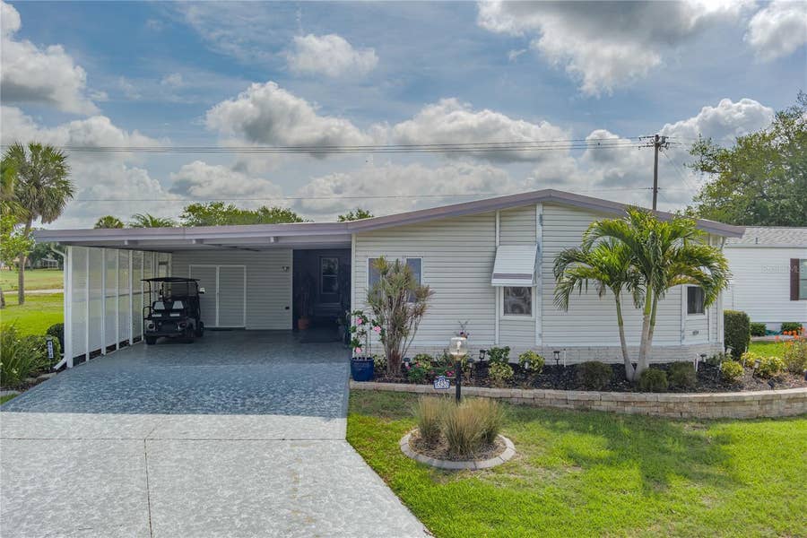 Property photo for 8520 COUNTESS AVENUE CIRCLE, Palmetto, FL