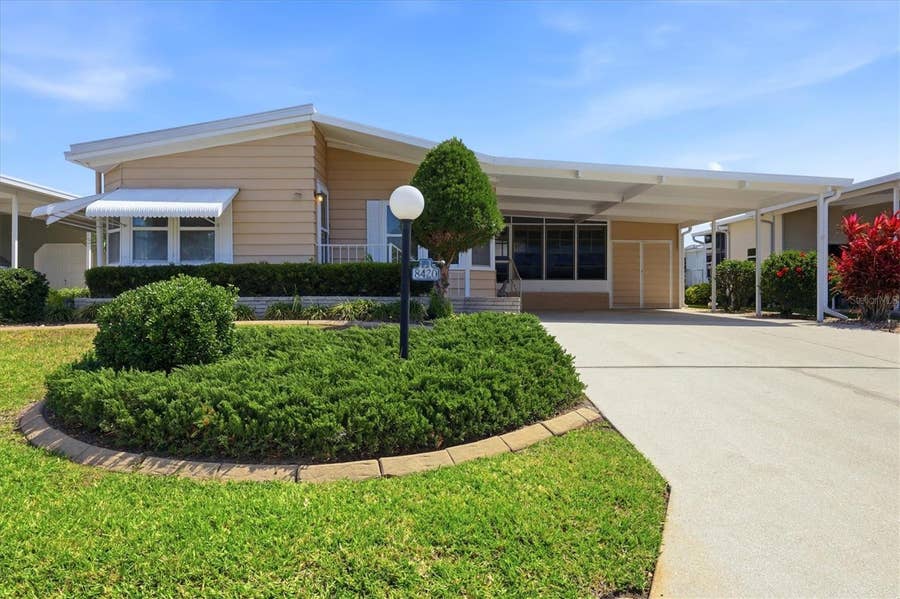 Property photo for 8420 IMPERIAL CIRCLE, Palmetto, FL