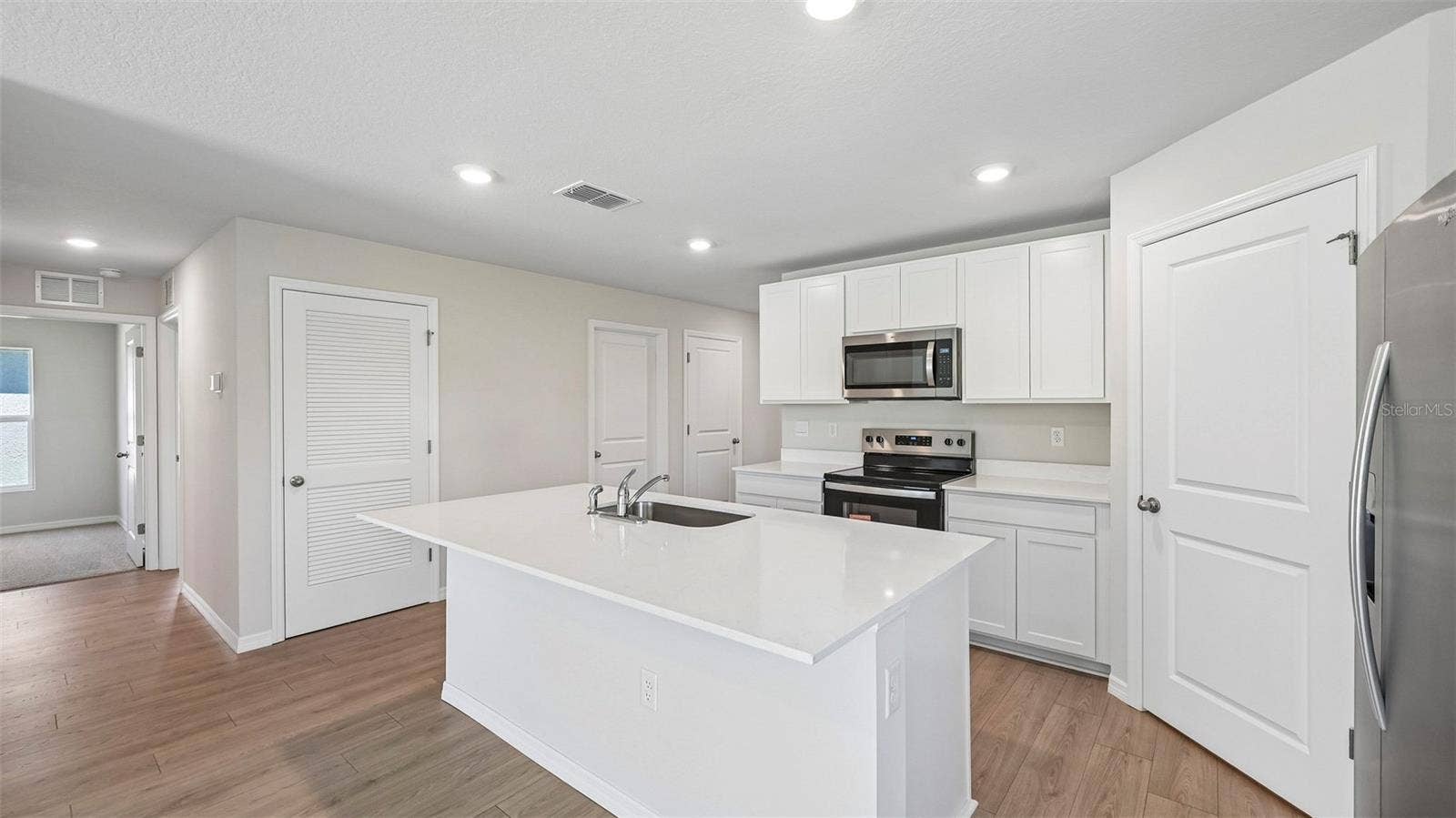 11010 44TH AVENUE E, Palmetto, FL 34221 11010 44TH AVENUE E, Palmetto, FL 34221