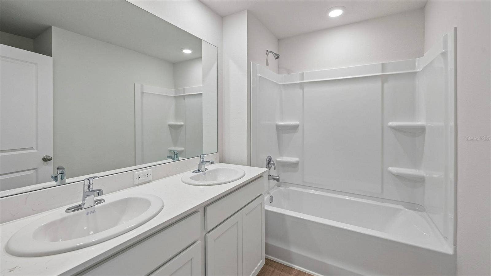 11010 44TH AVENUE E, Palmetto, FL 34221 11010 44TH AVENUE E, Palmetto, FL 34221