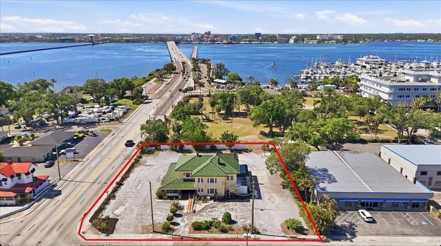 Property photo for 337 8TH AVENUE W, Palmetto, FL