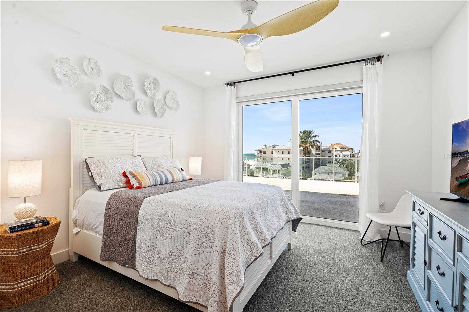 15 AVALON STREET, #502, Clearwater Beach, FL 33767