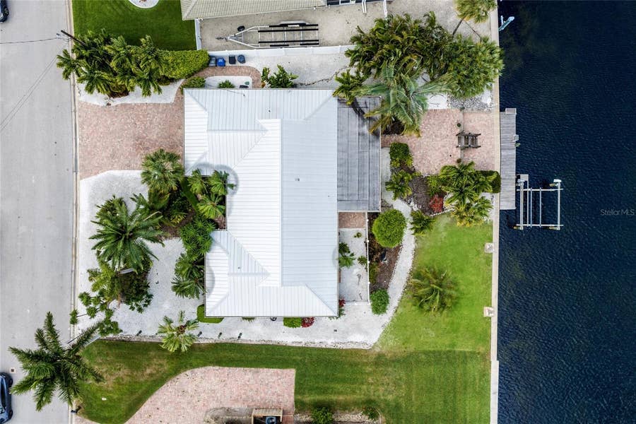 Property photo for 5007 BIMINI DRIVE, Bradenton, FL