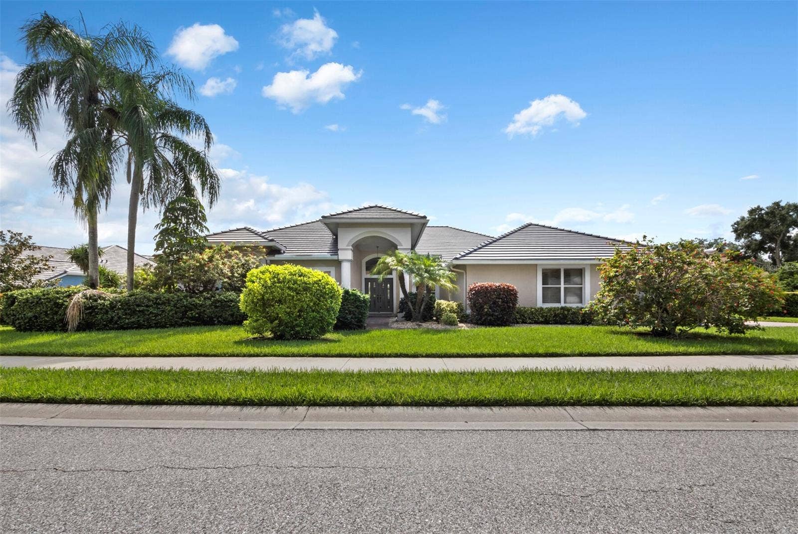 8615 WOODBRIAR DRIVE, Sarasota, FL 34238 8615 WOODBRIAR DRIVE, Sarasota, FL 34238