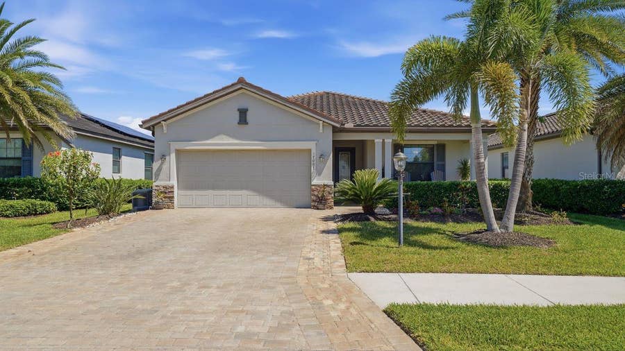 Property photo for 17007 BLUE RIDGE PLACE, Bradenton, FL