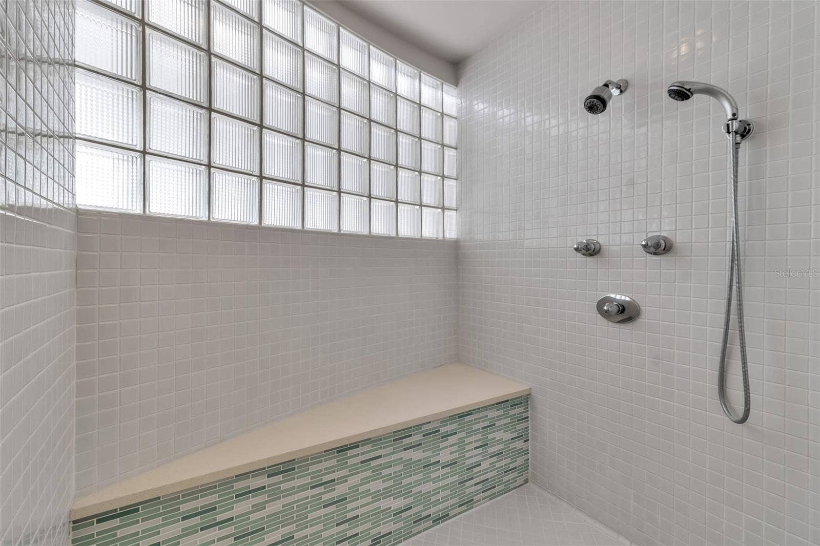 445 MCKINLEY DRIVE, Sarasota, FL 34236 445 MCKINLEY DRIVE, Sarasota, FL 34236