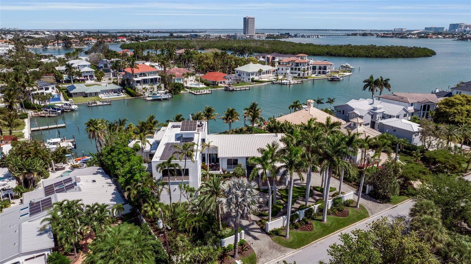 445 MCKINLEY DRIVE, Sarasota, FL 34236 445 MCKINLEY DRIVE, Sarasota, FL 34236
