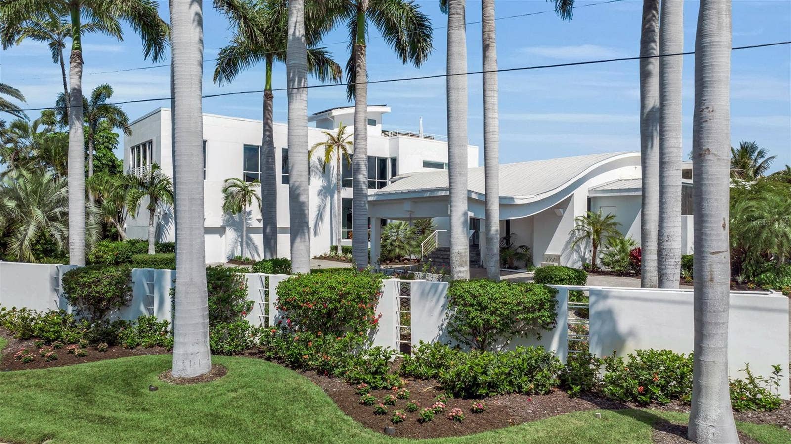 445 MCKINLEY DRIVE, Sarasota, FL 34236 445 MCKINLEY DRIVE, Sarasota, FL 34236