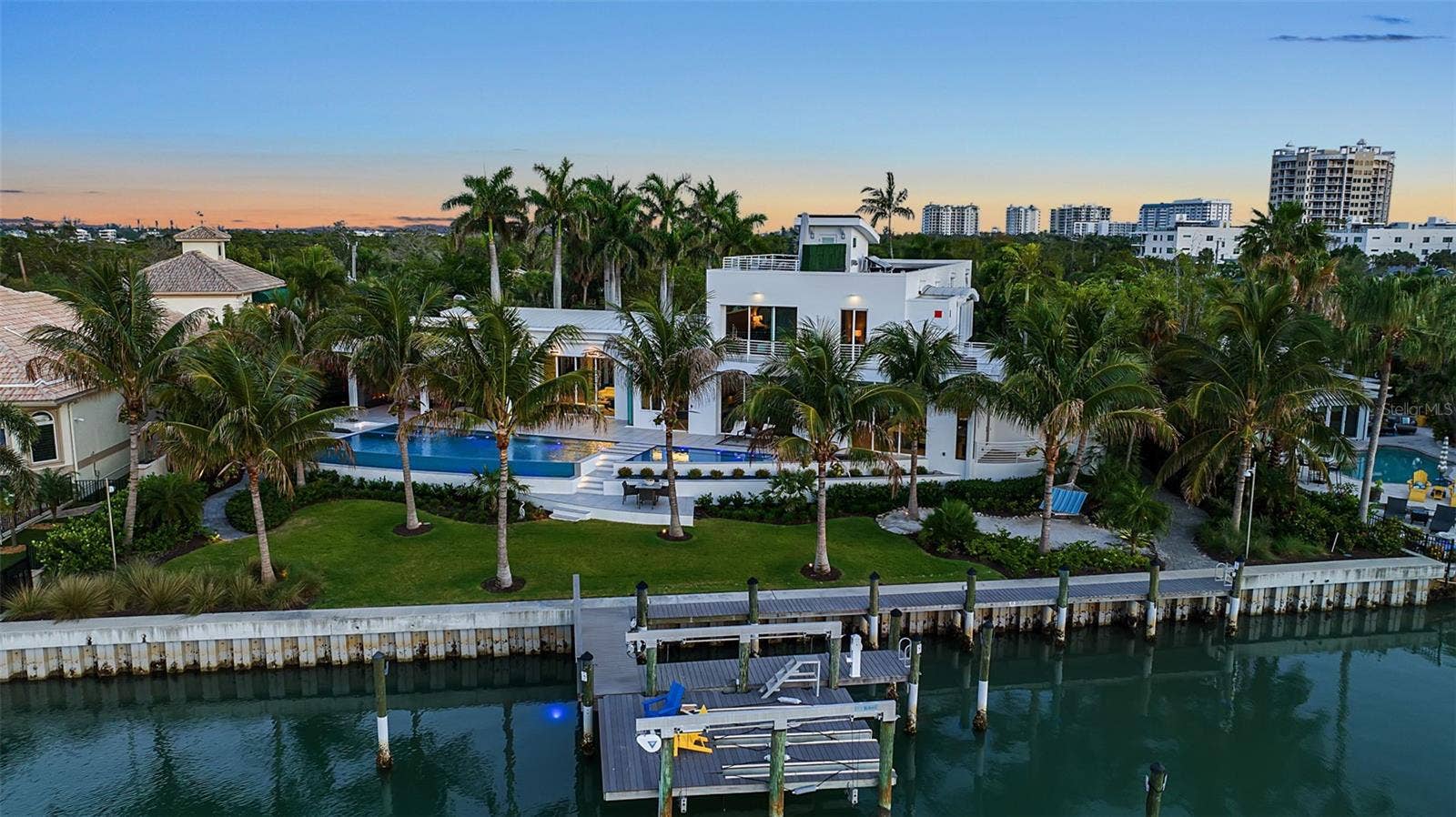 445 MCKINLEY DRIVE, Sarasota, FL 34236 445 MCKINLEY DRIVE, Sarasota, FL 34236