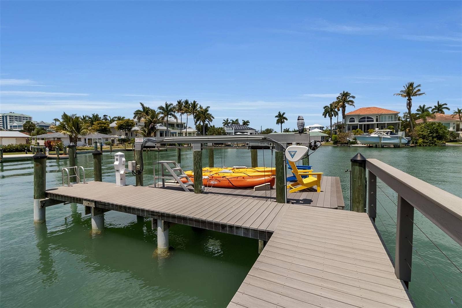 445 MCKINLEY DRIVE, Sarasota, FL 34236 445 MCKINLEY DRIVE, Sarasota, FL 34236