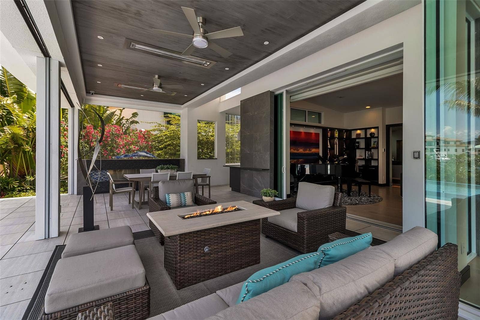 445 MCKINLEY DRIVE, Sarasota, FL 34236 445 MCKINLEY DRIVE, Sarasota, FL 34236