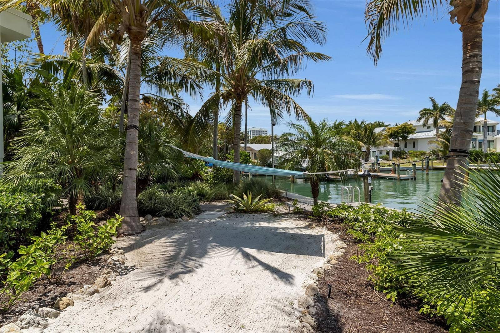 445 MCKINLEY DRIVE, Sarasota, FL 34236 445 MCKINLEY DRIVE, Sarasota, FL 34236