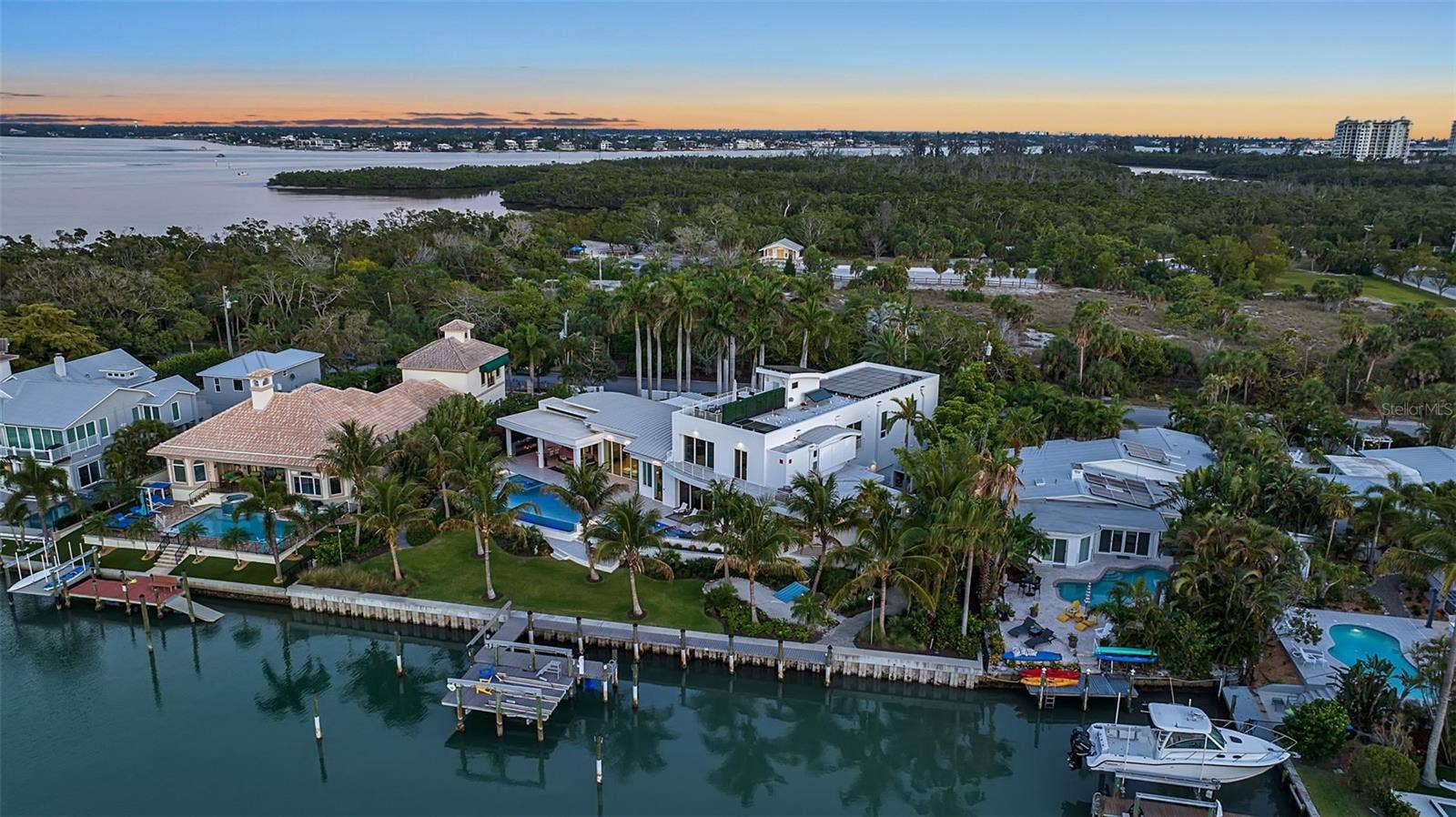 445 MCKINLEY DRIVE, Sarasota, FL 34236 445 MCKINLEY DRIVE, Sarasota, FL 34236