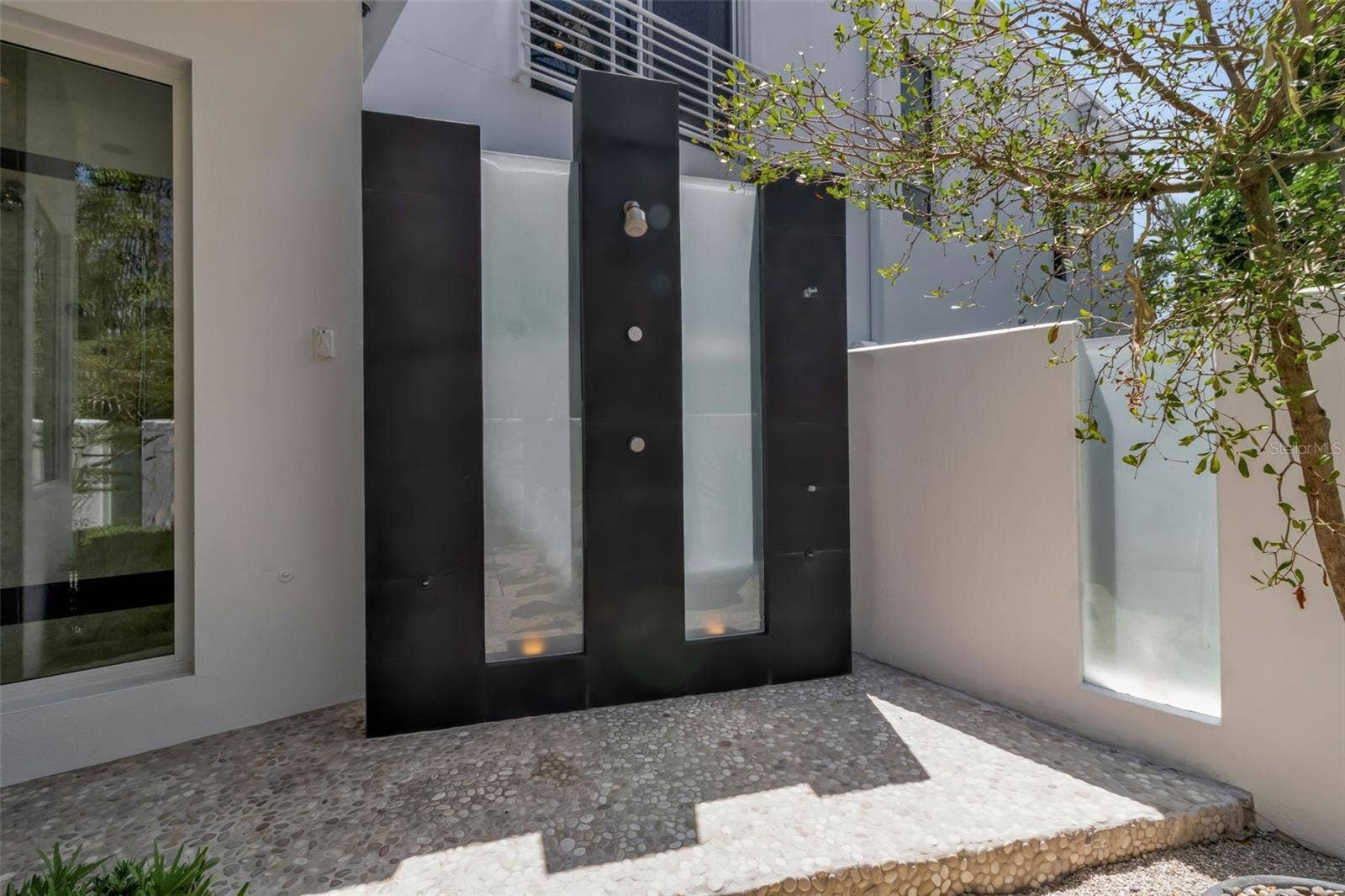 445 MCKINLEY DRIVE, Sarasota, FL 34236 445 MCKINLEY DRIVE, Sarasota, FL 34236
