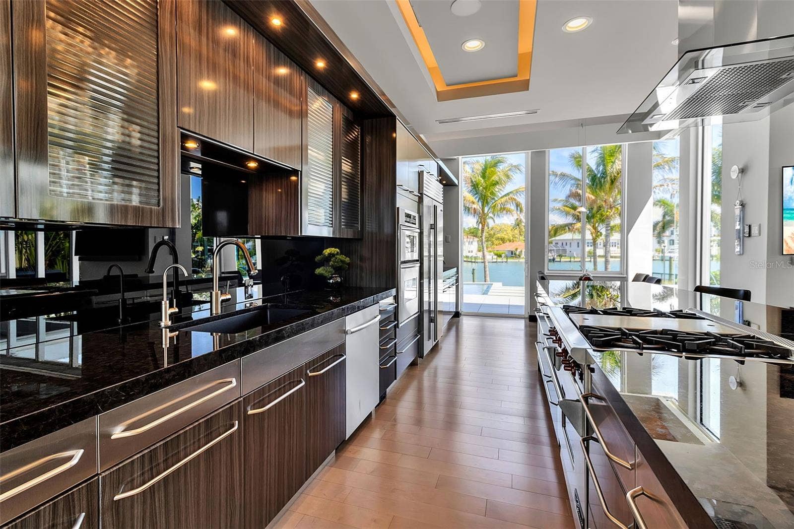 445 MCKINLEY DRIVE, Sarasota, FL 34236 445 MCKINLEY DRIVE, Sarasota, FL 34236