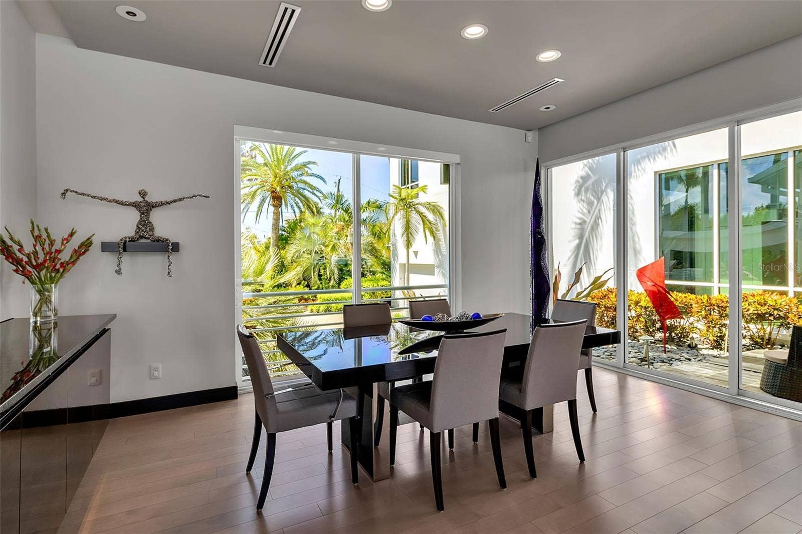 445 MCKINLEY DRIVE, Sarasota, FL 34236 445 MCKINLEY DRIVE, Sarasota, FL 34236
