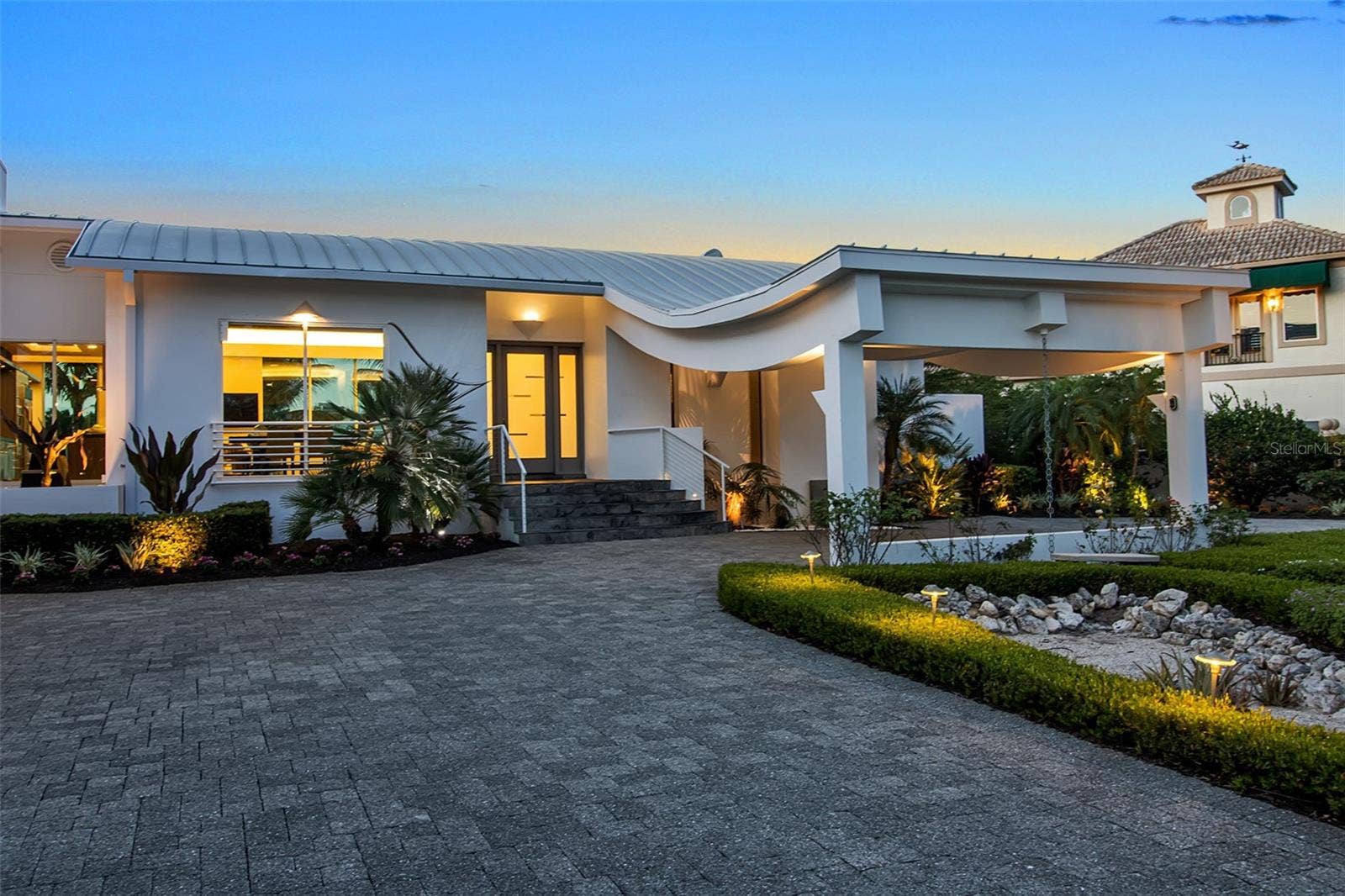 445 MCKINLEY DRIVE, Sarasota, FL 34236 445 MCKINLEY DRIVE, Sarasota, FL 34236