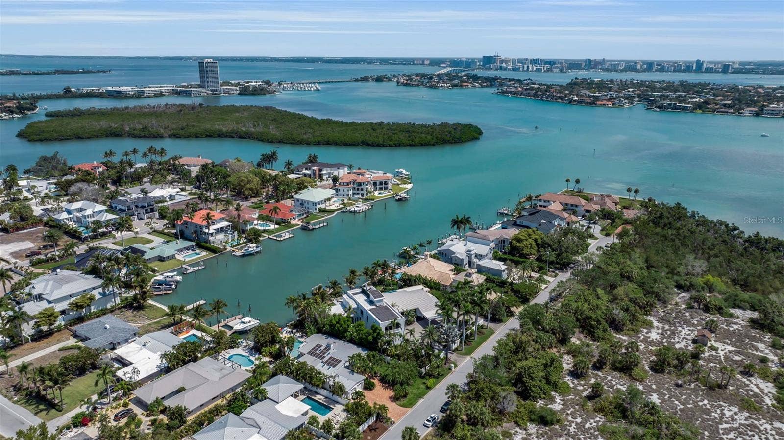 445 MCKINLEY DRIVE, Sarasota, FL 34236 445 MCKINLEY DRIVE, Sarasota, FL 34236