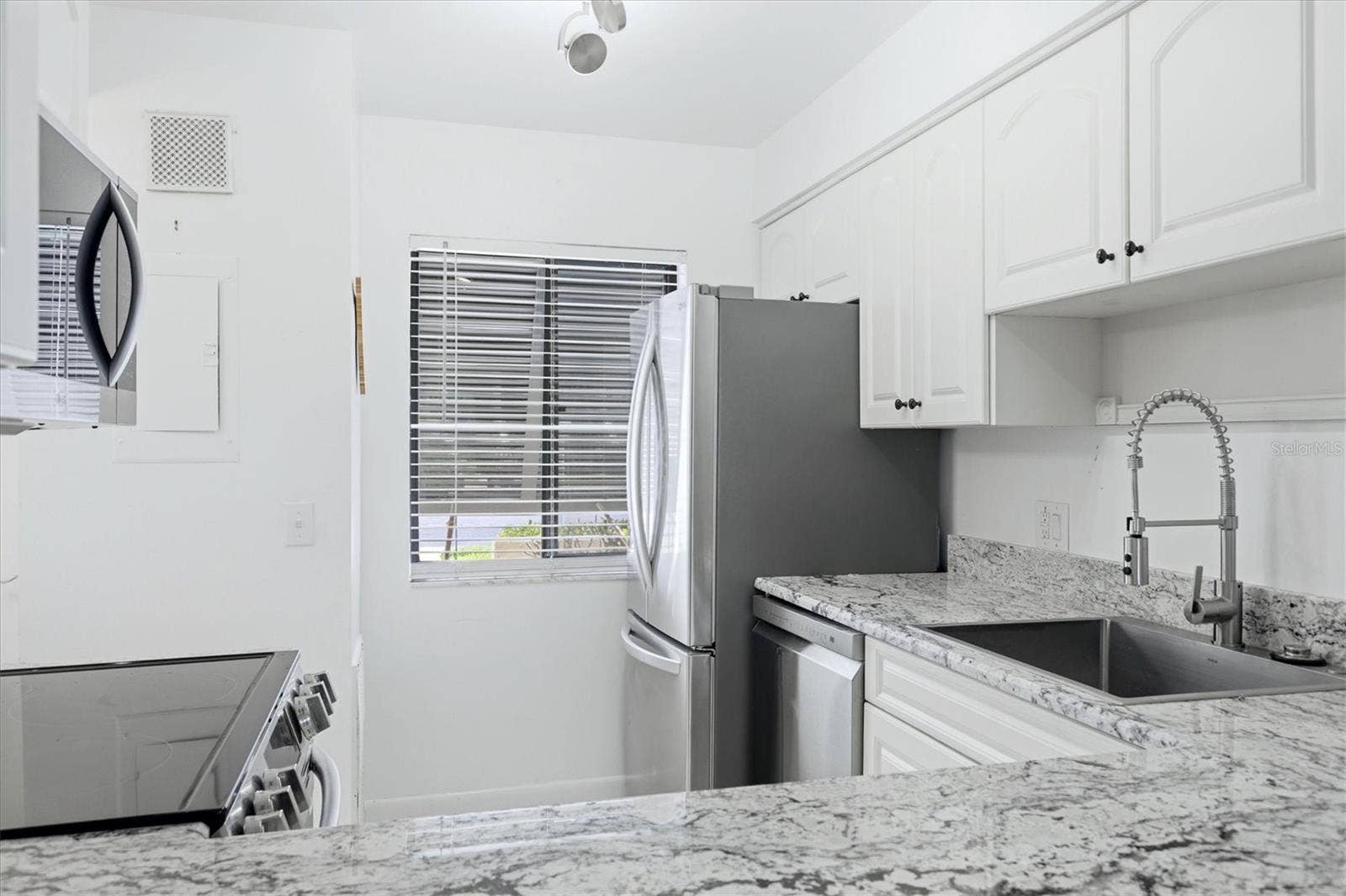 4528 LONGWATER, #35, Sarasota, FL 34235 4528 LONGWATER, #35, Sarasota, FL 34235