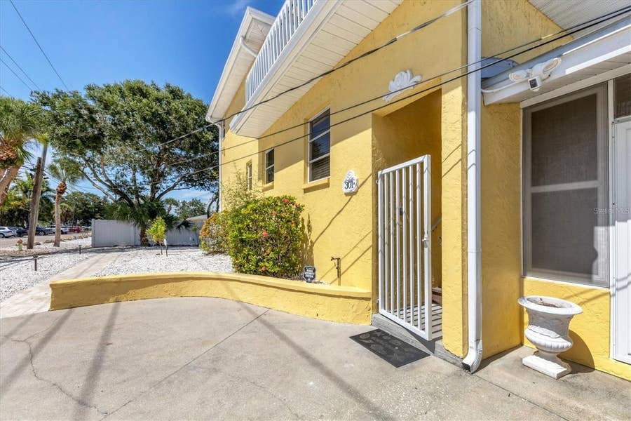 Property photo for 301 AVENIDA MADERA, #A, Sarasota, FL