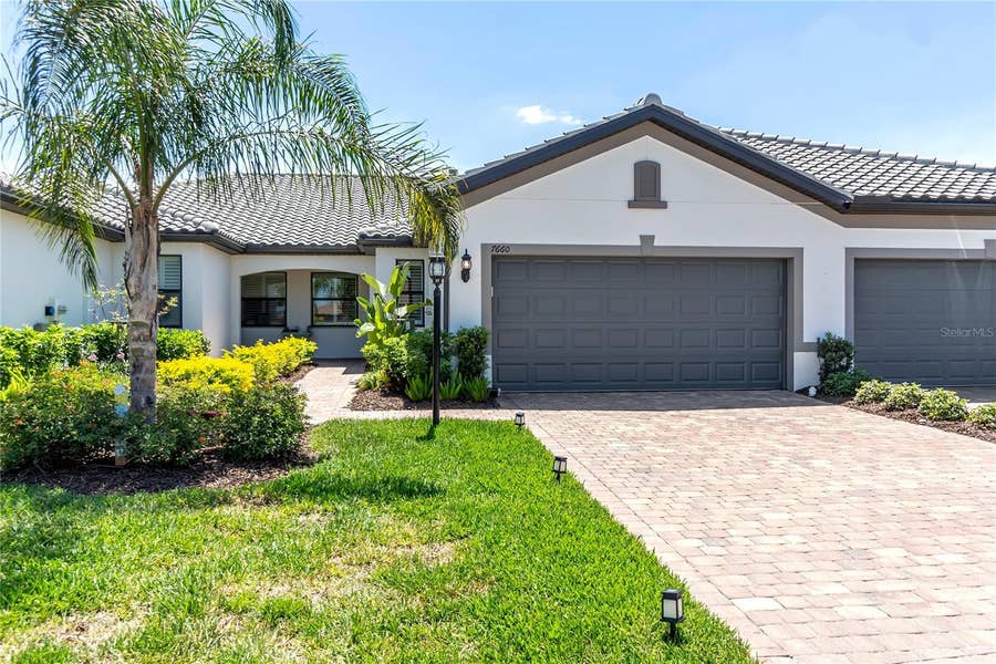 Property photo for 7660 SUMMERLAND COVE, Bradenton, FL