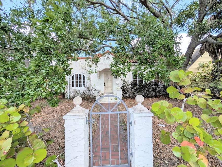 Property photo for 1701 SIESTA DRIVE, Sarasota, FL