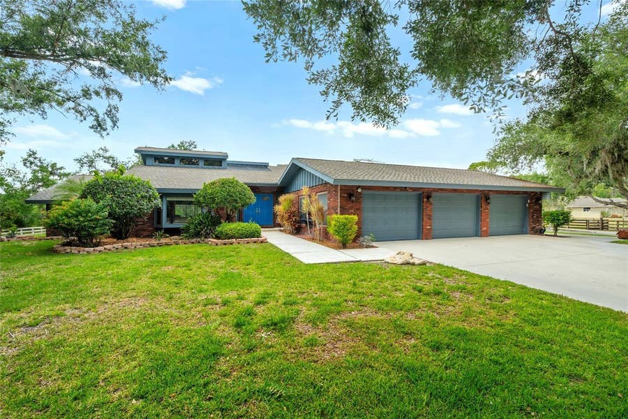 Property photo for 140 COWPEN LANE, Sarasota, FL