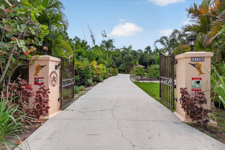 Property photo for 4190 STROMBUS ROAD, Venice, FL