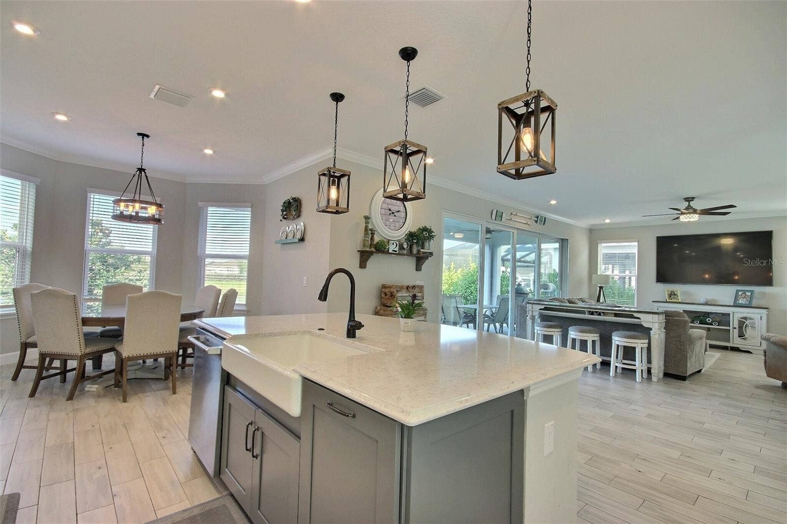 10563 PIEDRA DR, Palmetto, FL 34221