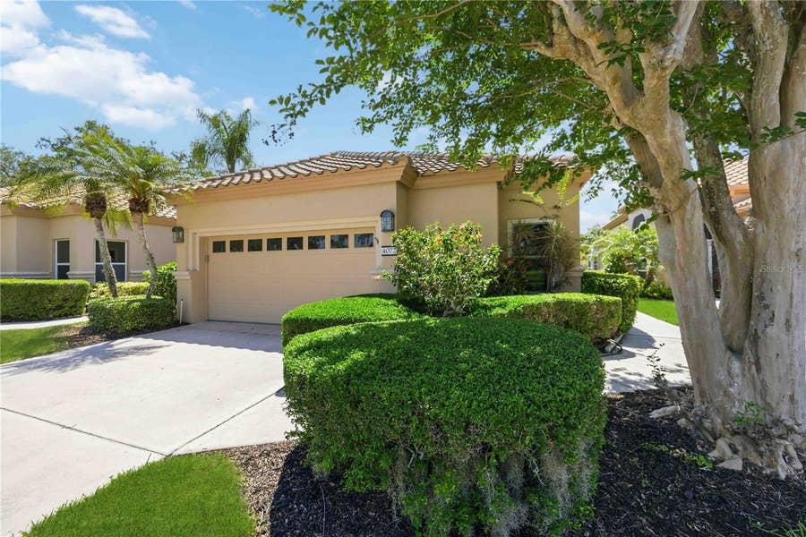 Property photo for 4072 JARDIN LANE, Sarasota, FL