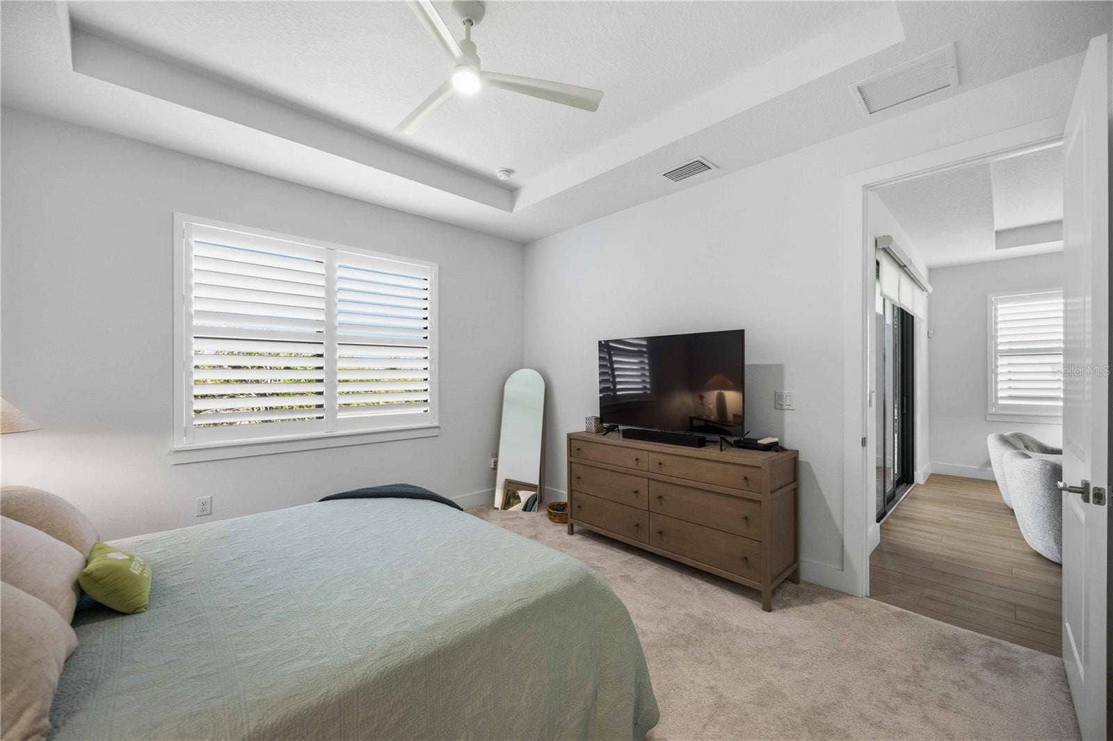 18652 DAYSPRING PLACE, Venice, FL 34293 Primary bedroom.