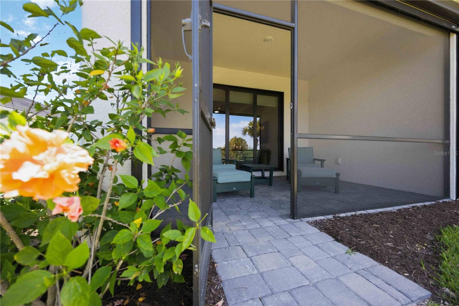 18652 DAYSPRING PLACE, Venice, FL 34293 Lanai sceen door